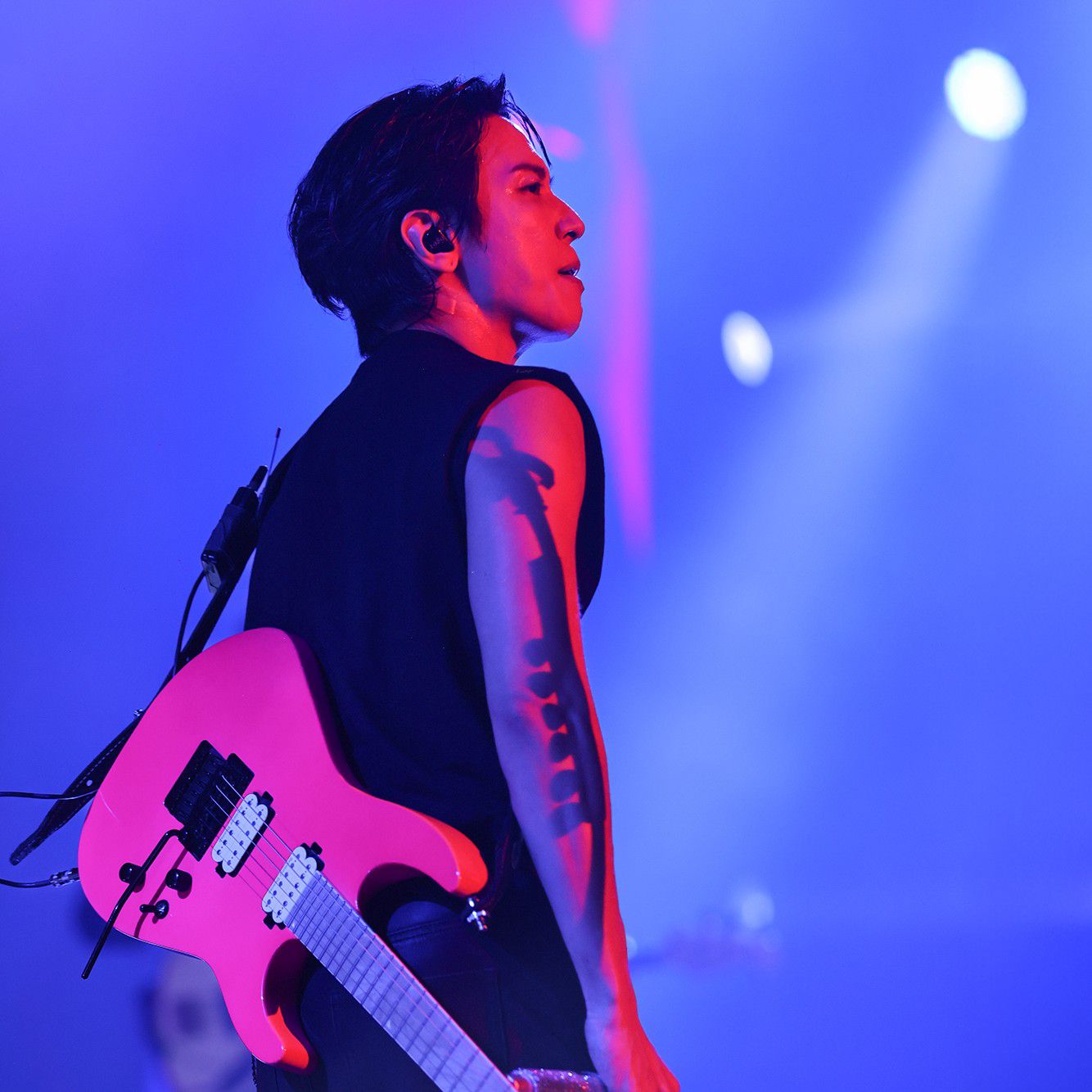 A moment captured by a fan of Jung Yonghwa