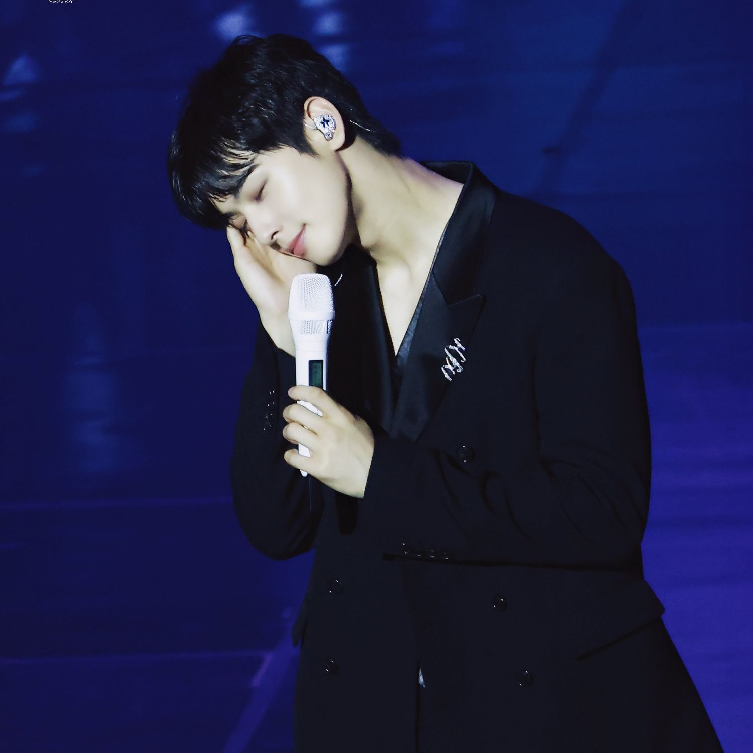Latest photo of Cha Eunwoo