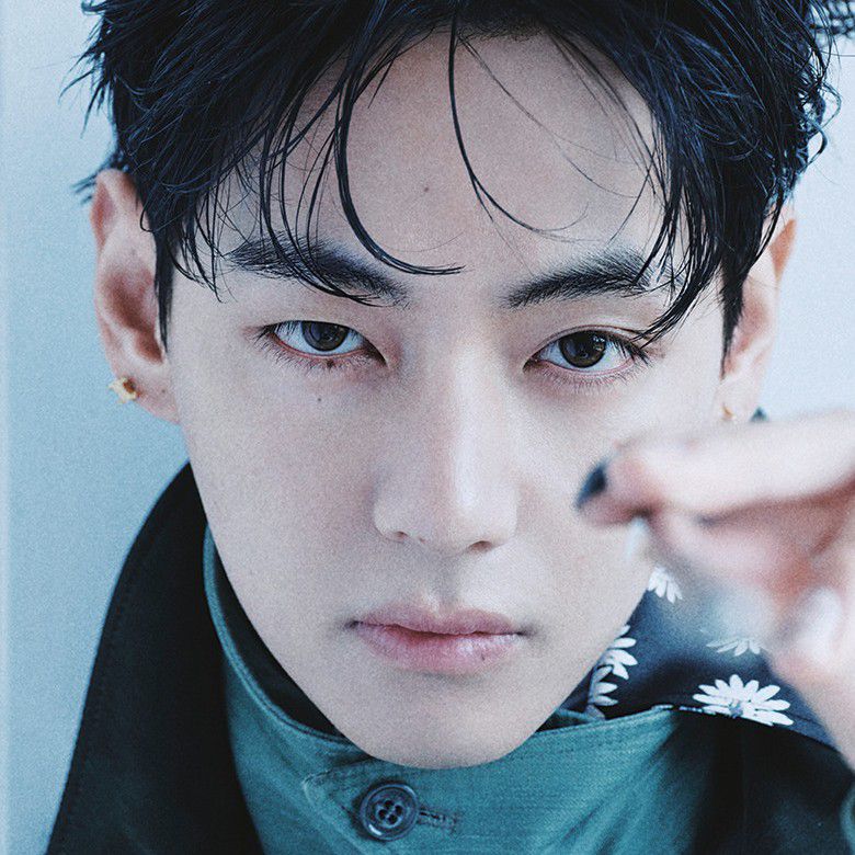 Recent activity shot of Kim Taehyung (V)