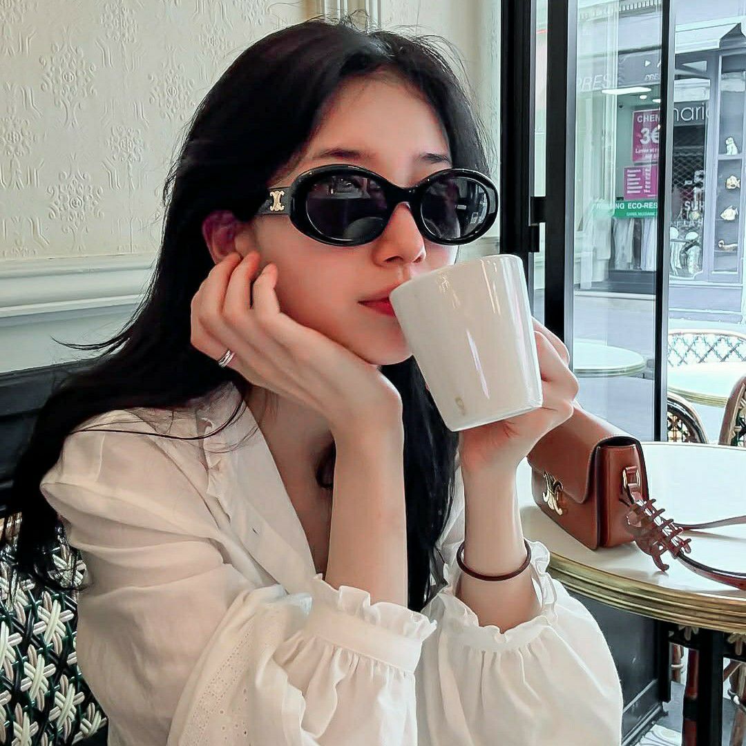 Behind-the-scenes cut of Bae Suzy