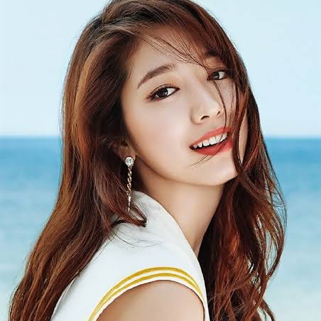 A moment captured by a fan of Park Shinhye