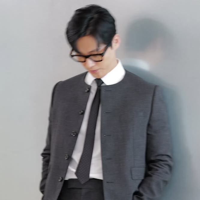 A moment captured by a fan of Namkoong Min