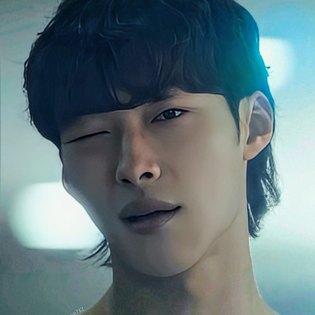 Behind-the-scenes cut of Woo Dohwan