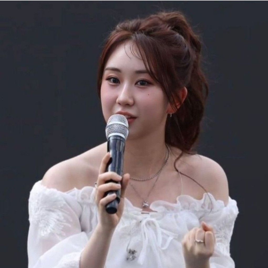 Recent activity shot of Jeon Yujin
