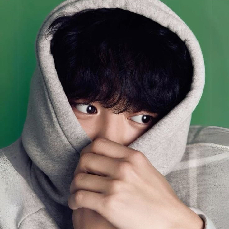 Recent activity shot of Chanyeol