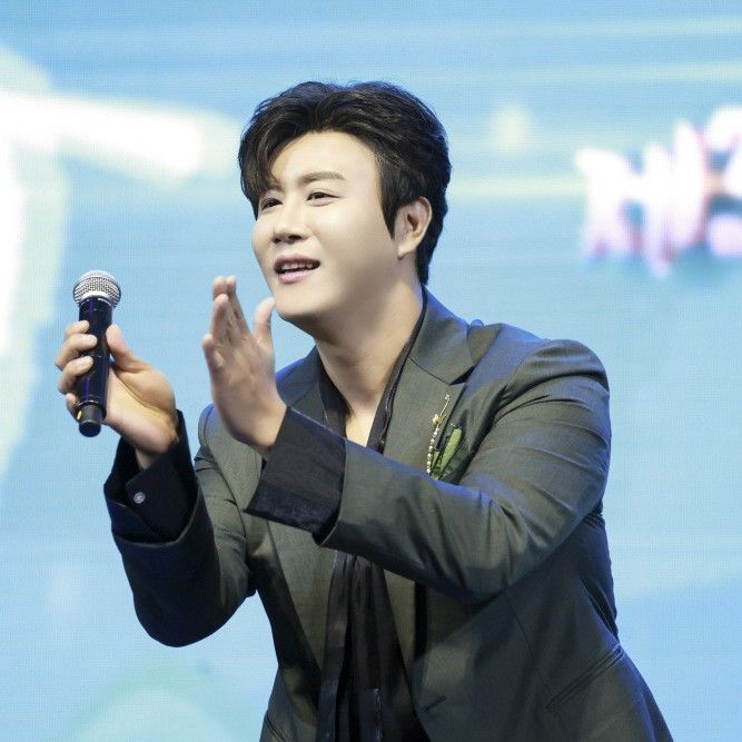 Behind-the-scenes cut of Jin Haesung