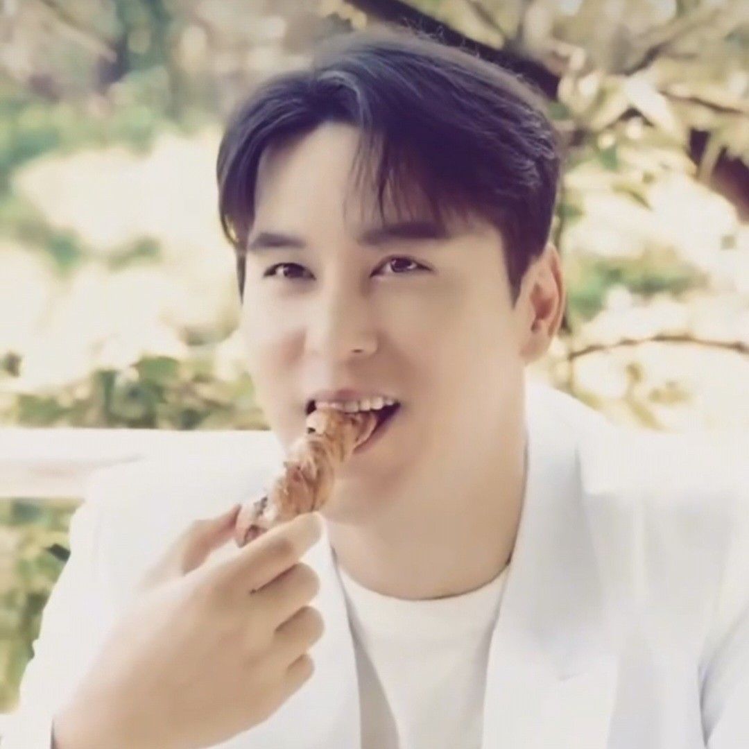 Foto kegiatan terbaru dari Jang Minho