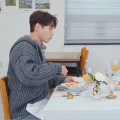 A moment captured by a fan of Park Seojin