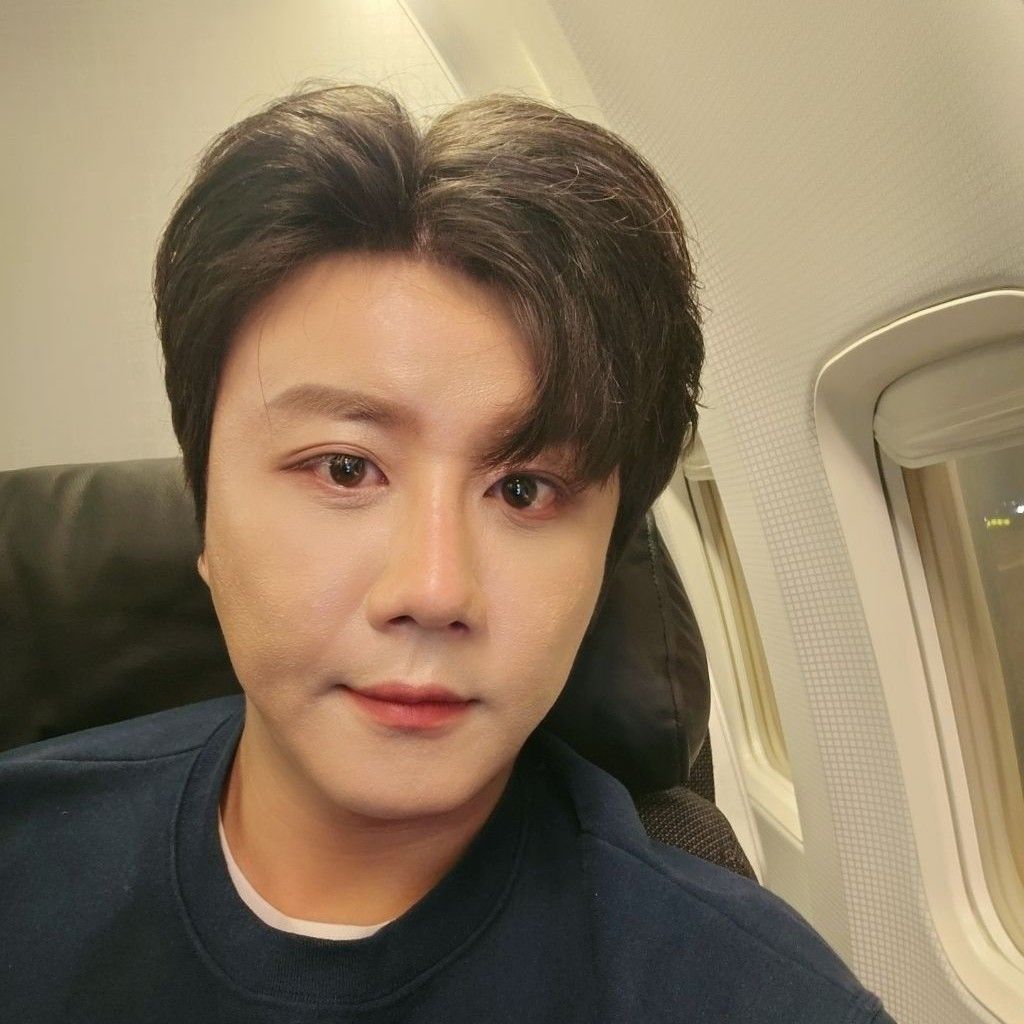 チン・ヘソンのビハインドカット