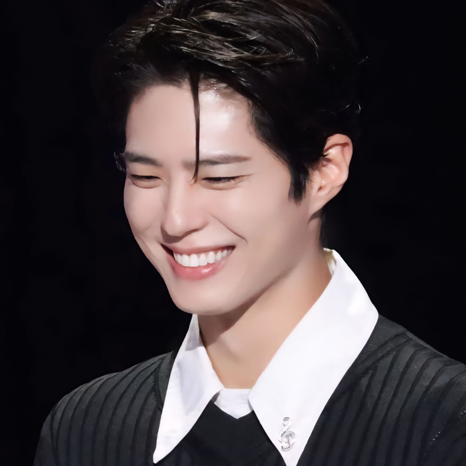 Behind-the-scenes cut of Park Bogum