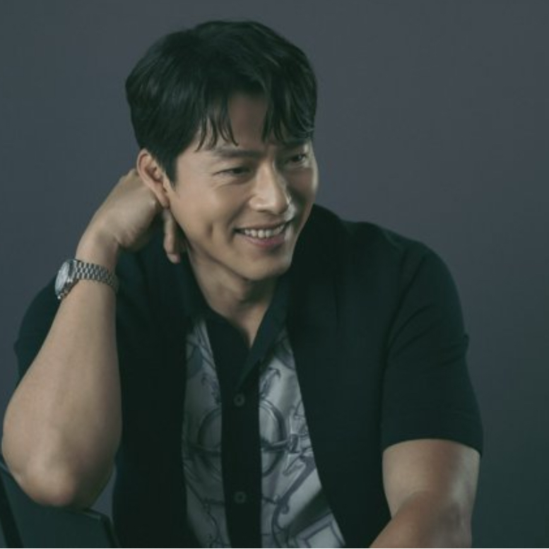 A moment captured by a fan of Hyun Bin