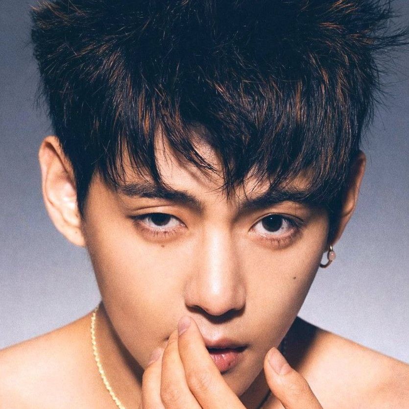 Latest photo of Kim Taehyung (V)