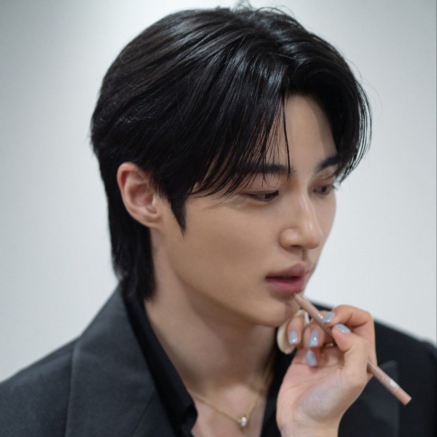 A moment captured by a fan of Byeon Wooseok
