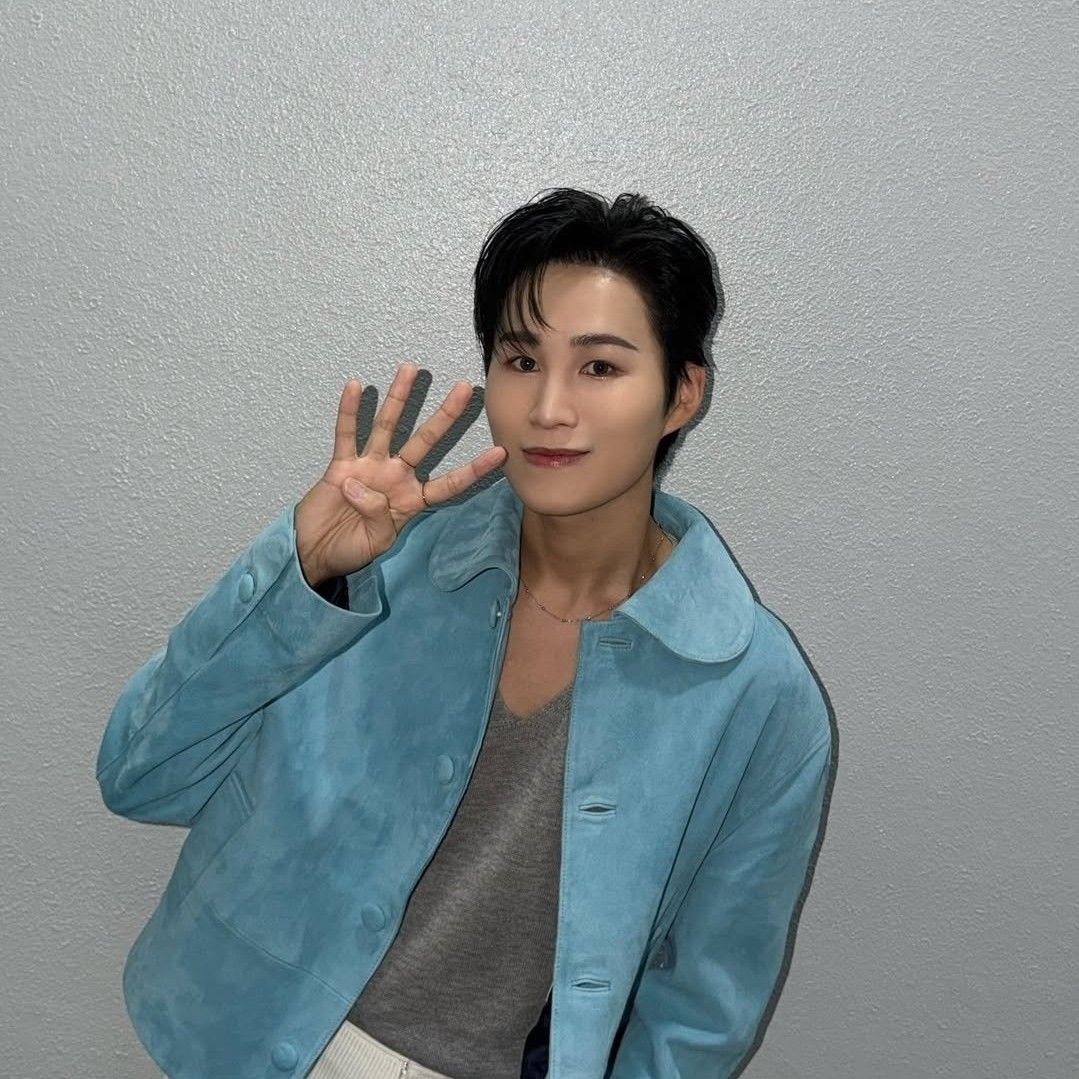 김희재의 비하인드 컷