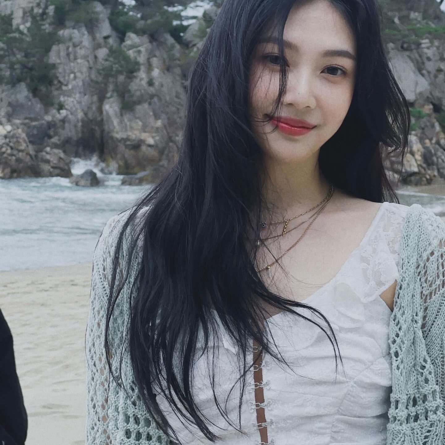 Behind-the-scenes cut of JOY