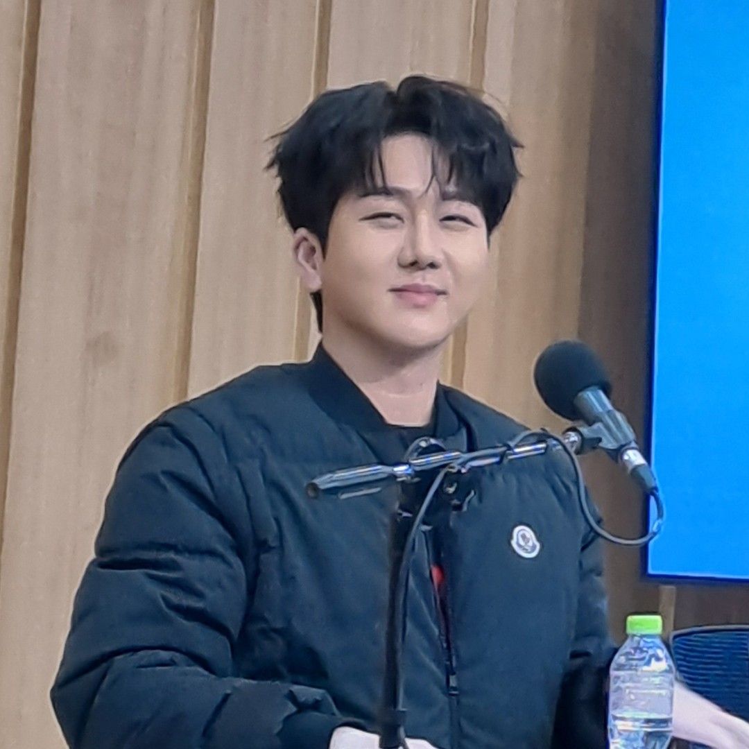 Behind-the-scenes cut of Kim Soochan