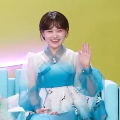 Momen yang diabadikan oleh penggemar Kim Dahyun