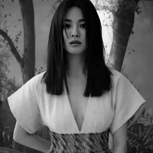 Recent activity shot of Song Hyekyo
