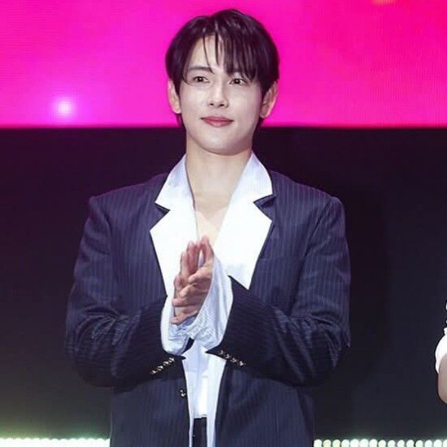 Latest photo of Lim Siwan