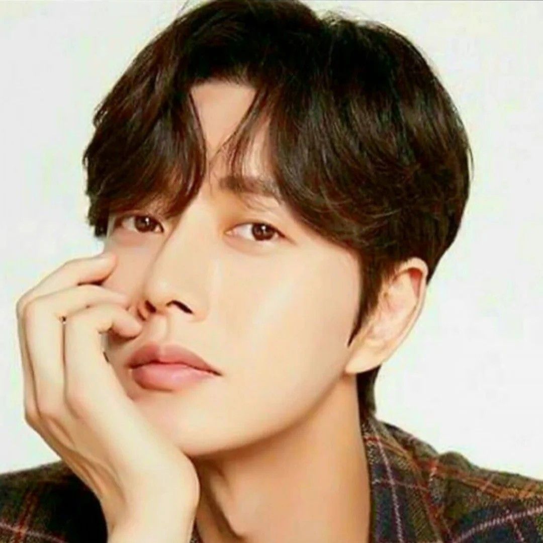 Behind-the-scenes cut of Park Haejin