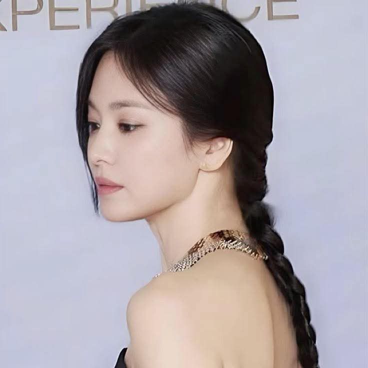 Latest photo of Song Hyekyo