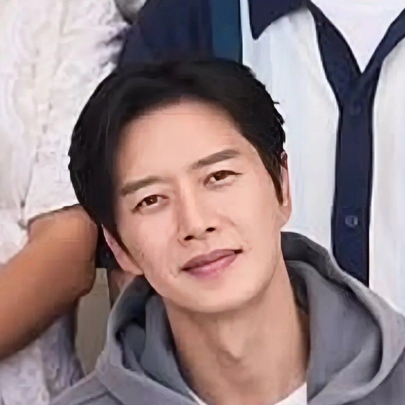 Latest photo of Park Haejin