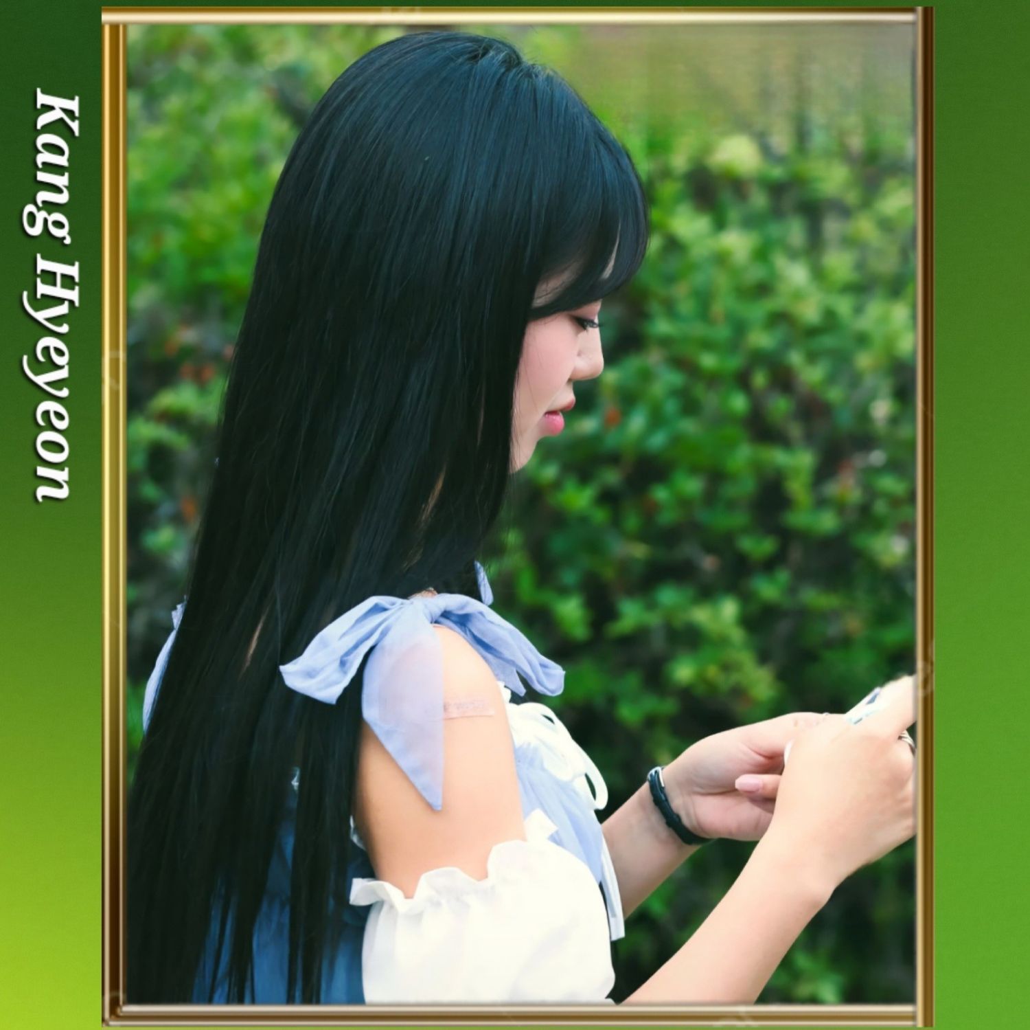 A moment captured by a fan of Kang Hyeyeon