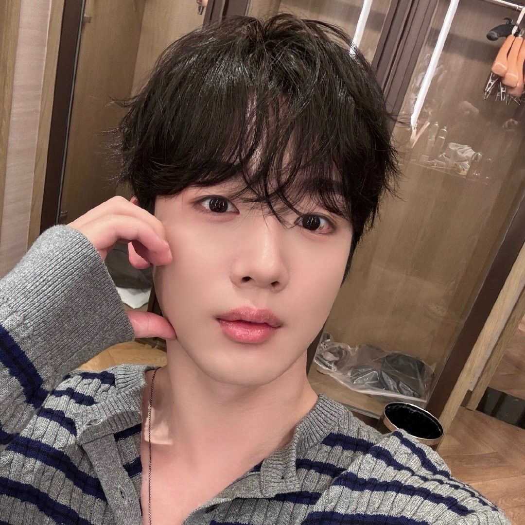 Behind-the-scenes cut of Kim Yohan