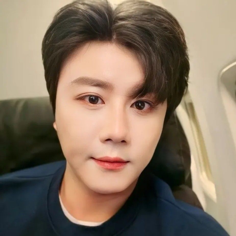 Behind-the-scenes cut of Jin Haesung