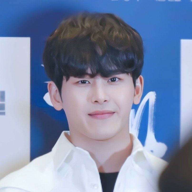 A moment captured by a fan of Hoya
