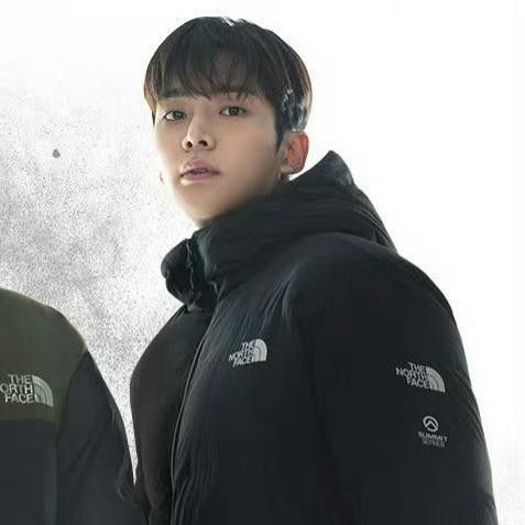 Foto terbaru dari Rowoon