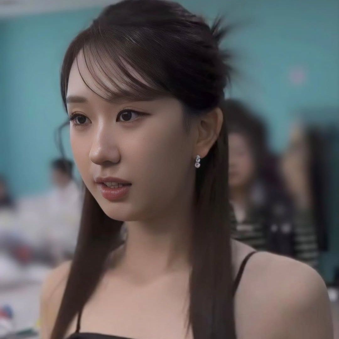 Foto terbaru dari Jeon Yujin