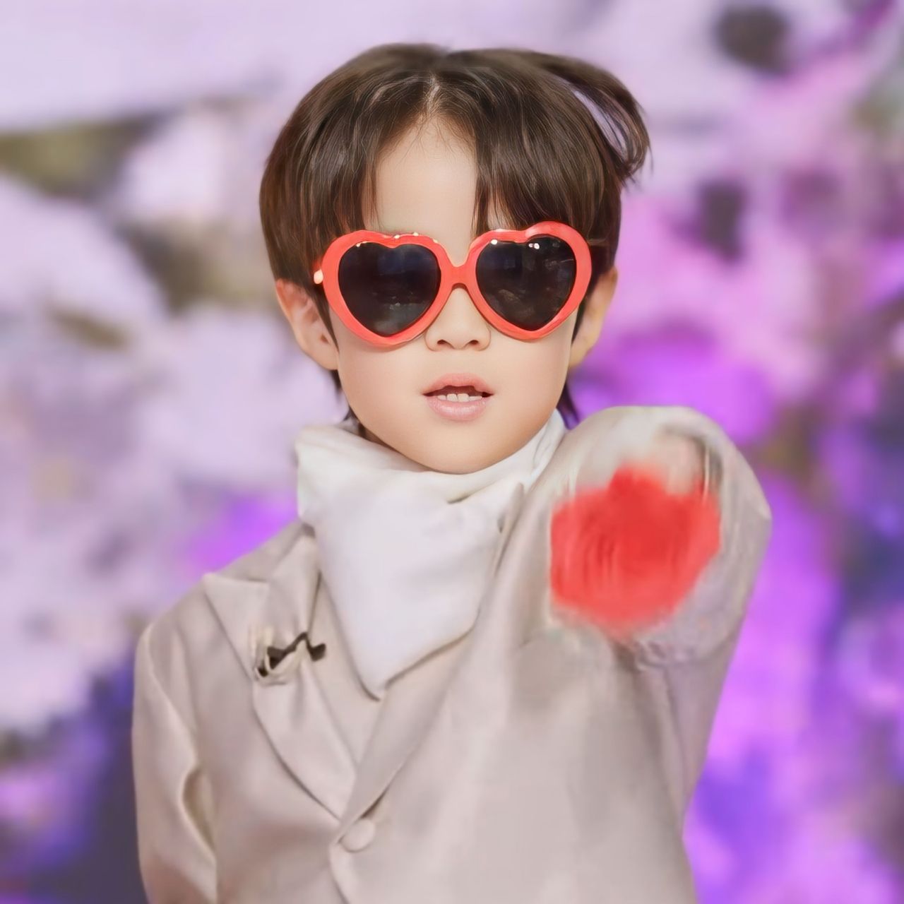 Behind-the-scenes cut of You Jiwoo
