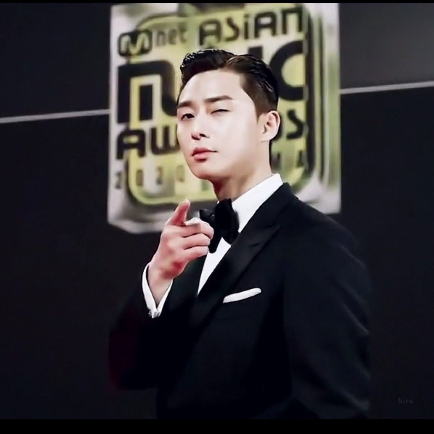A moment captured by a fan of Park Seojoon