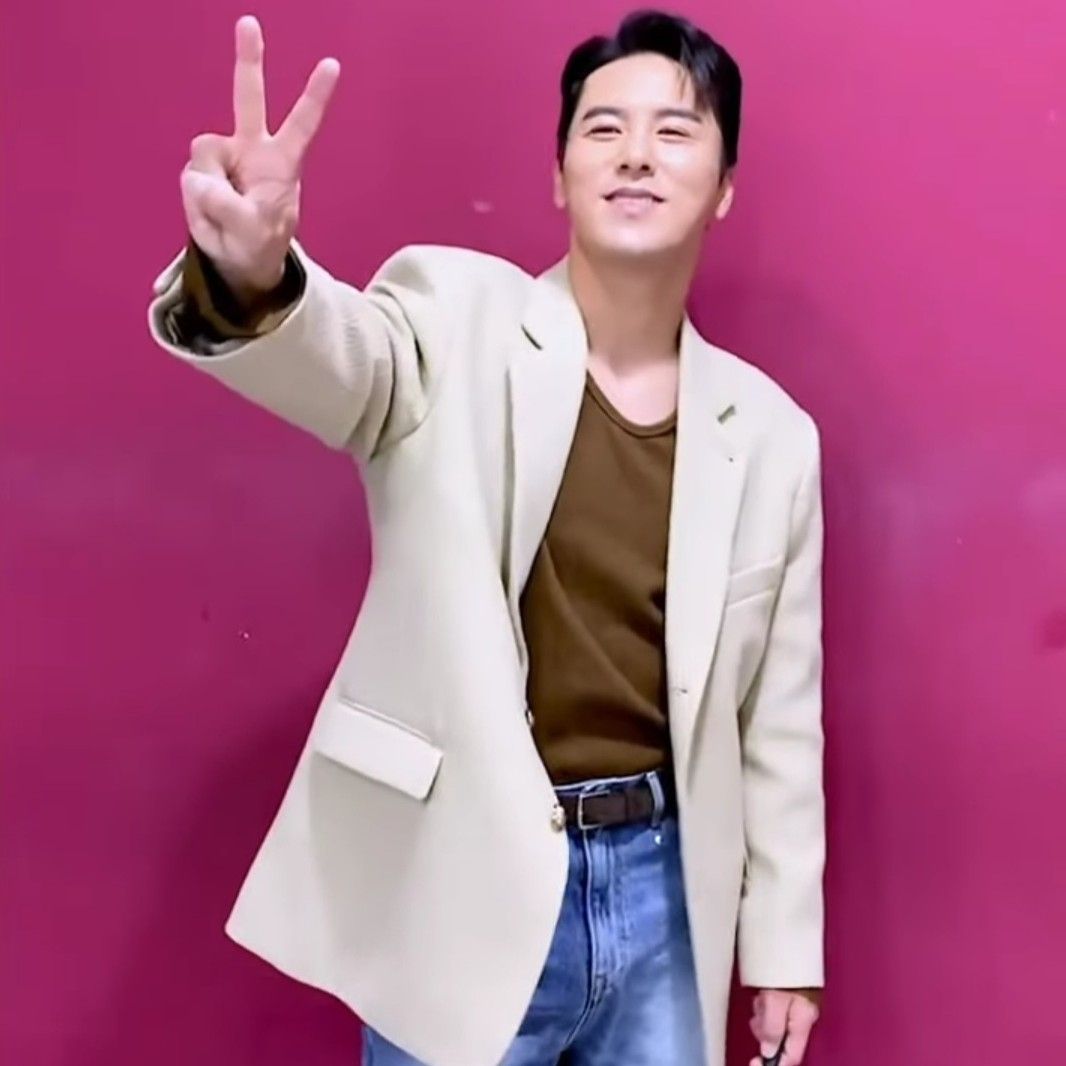 Recent activity shot of Jang Minho