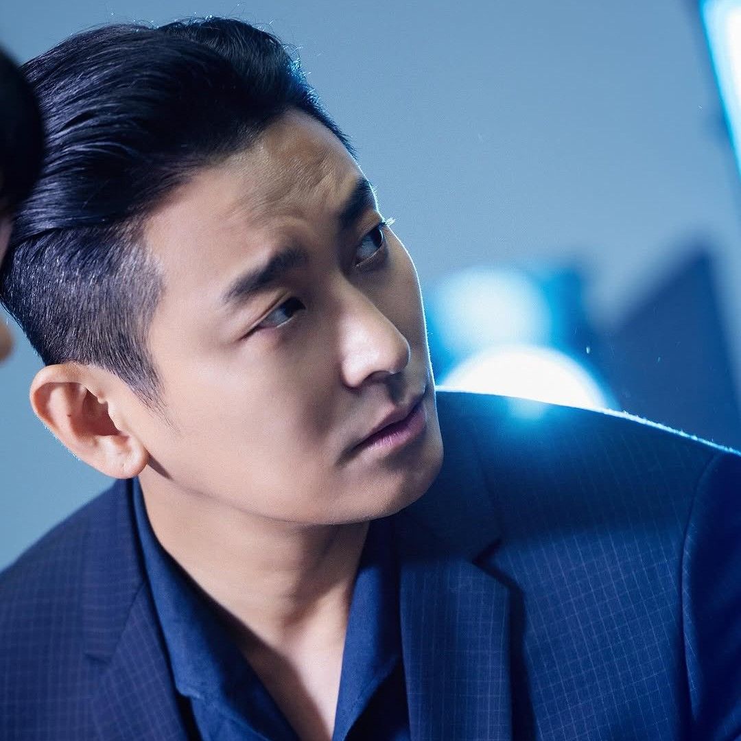 Behind-the-scenes cut of Joo Jihoon