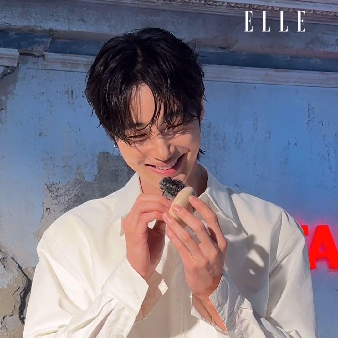 Latest photo of Byeon Wooseok