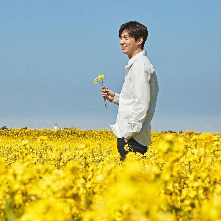 粉絲拍下的李敏鎬瞬間