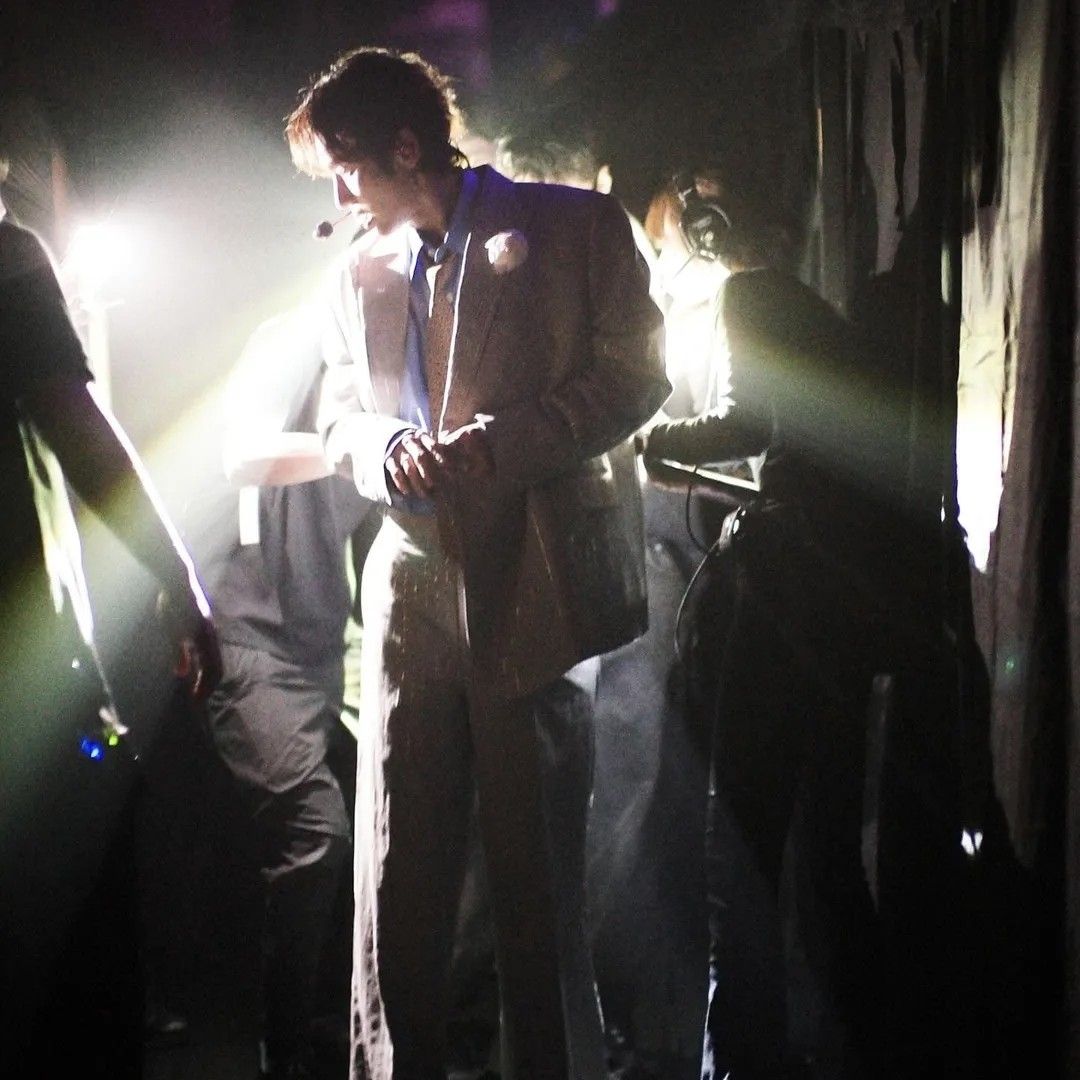 A moment captured by a fan of Lee Joongi