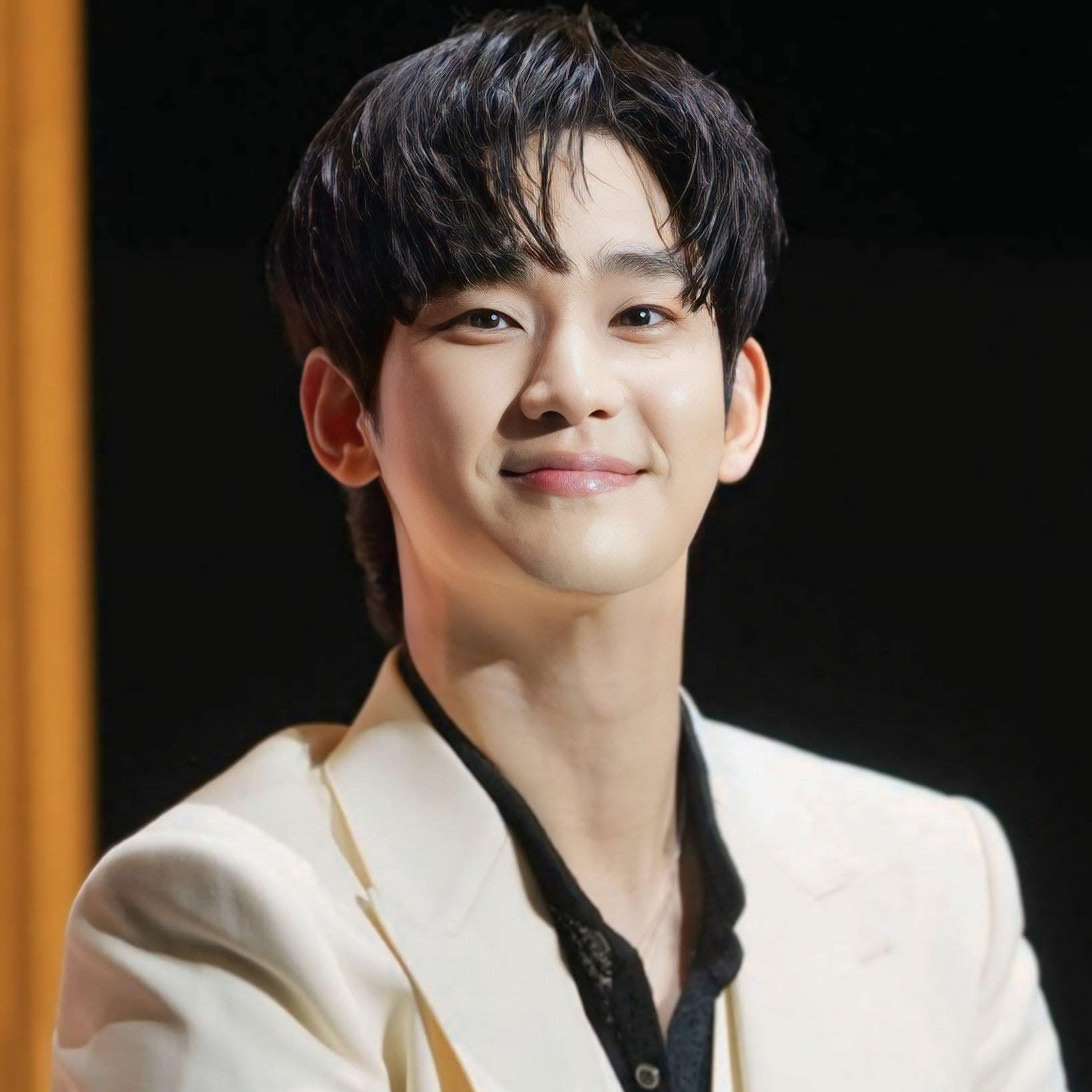 Recent activity shot of Kim Soohyun