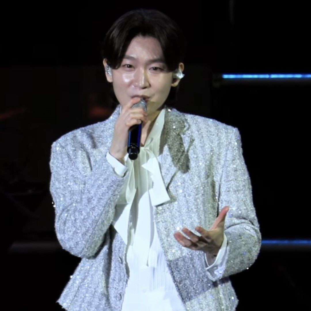 Behind-the-scenes cut of Kim Yongbin