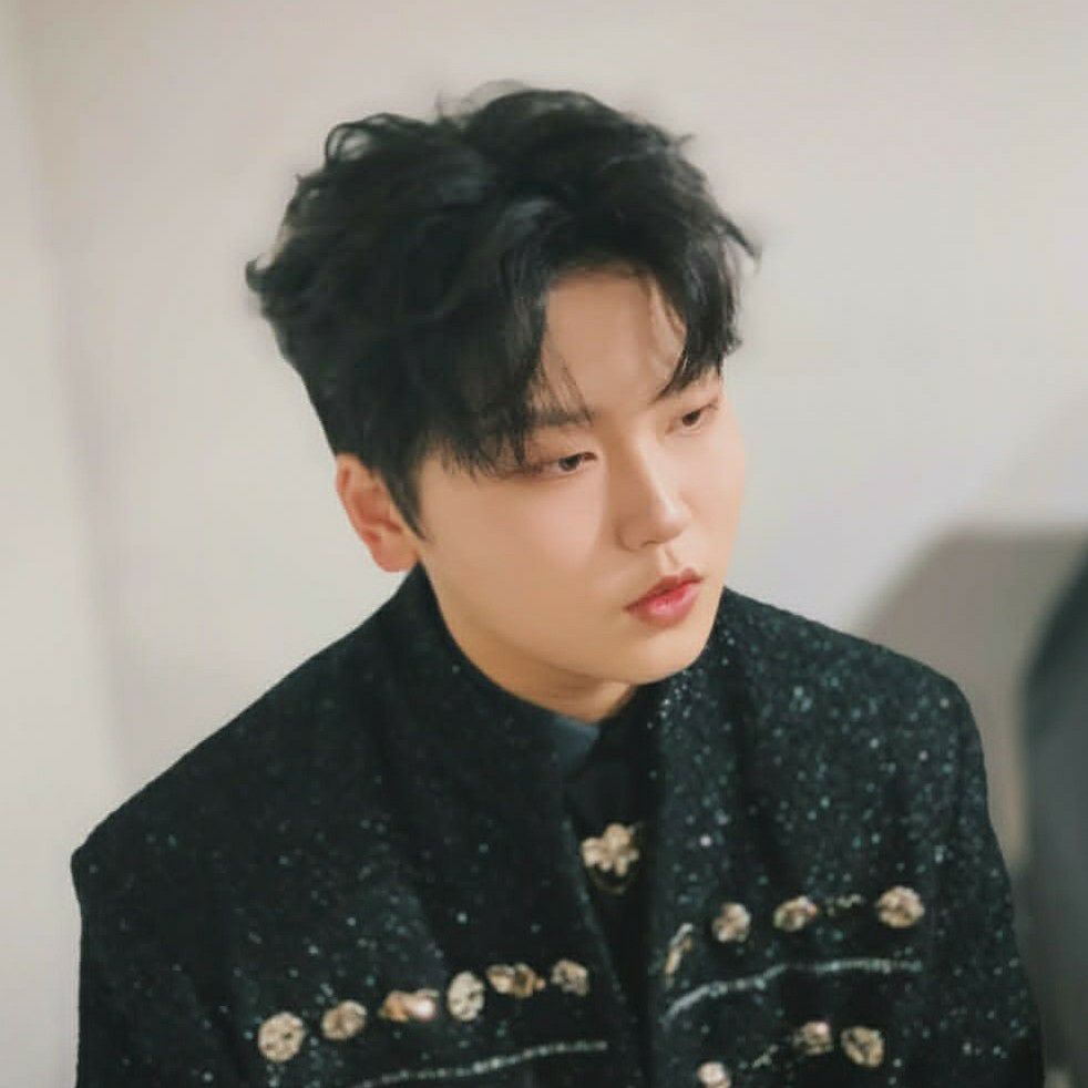 A moment captured by a fan of Park Sungon