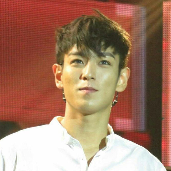 A moment captured by a fan of T.O.P