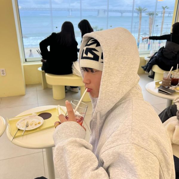 Popular profile photo of Lee HoSeong loved by fans