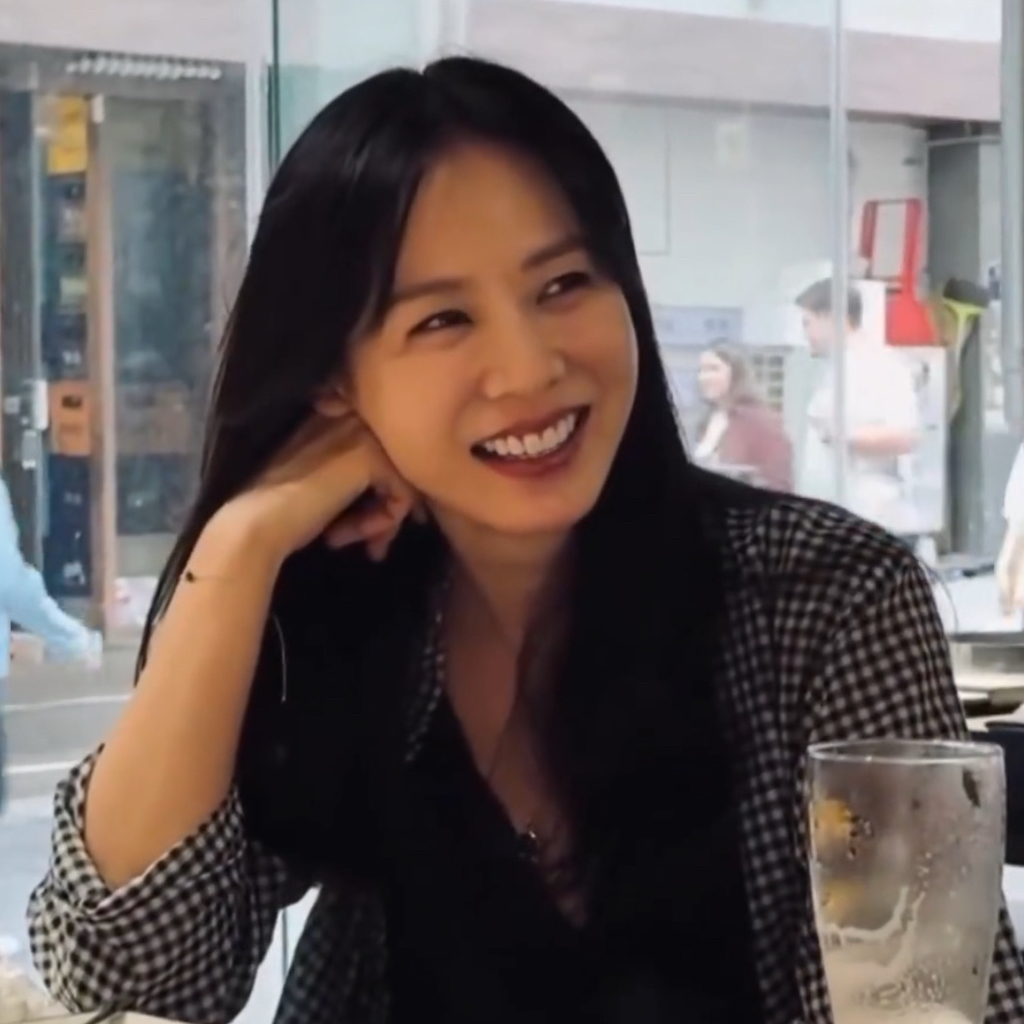 A moment captured by a fan of Son Yejin