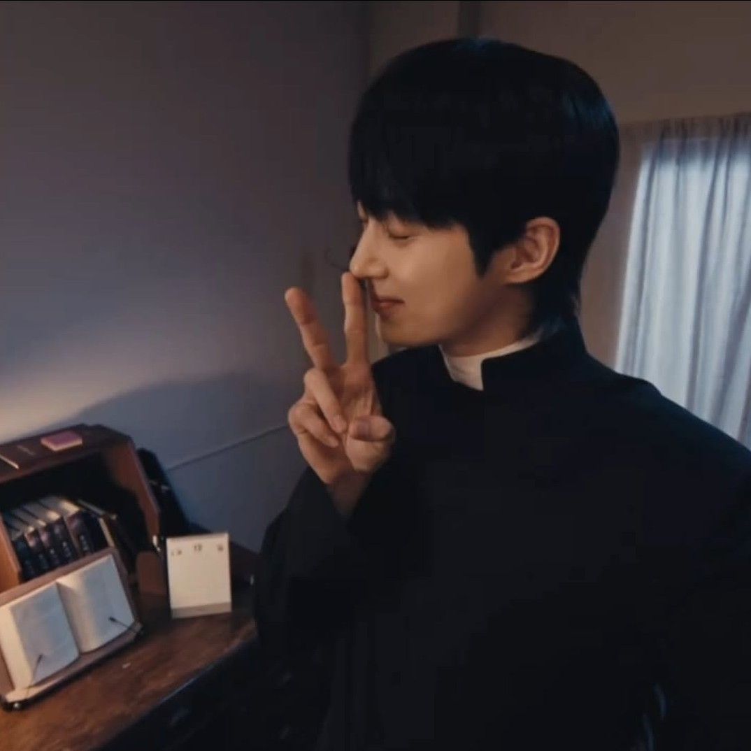 Latest photo of Byeon Wooseok