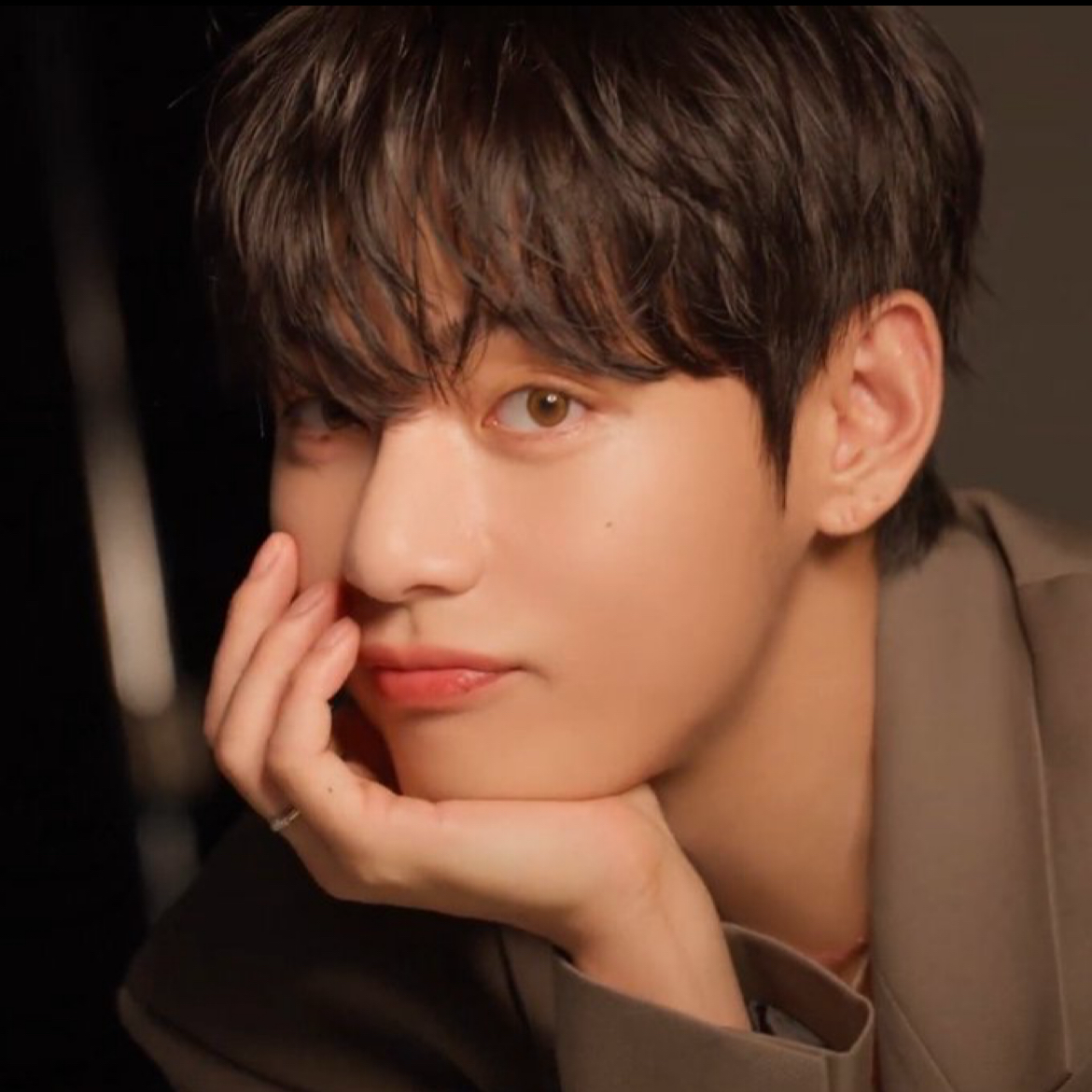 Behind-the-scenes cut of Kim Taehyung (V)