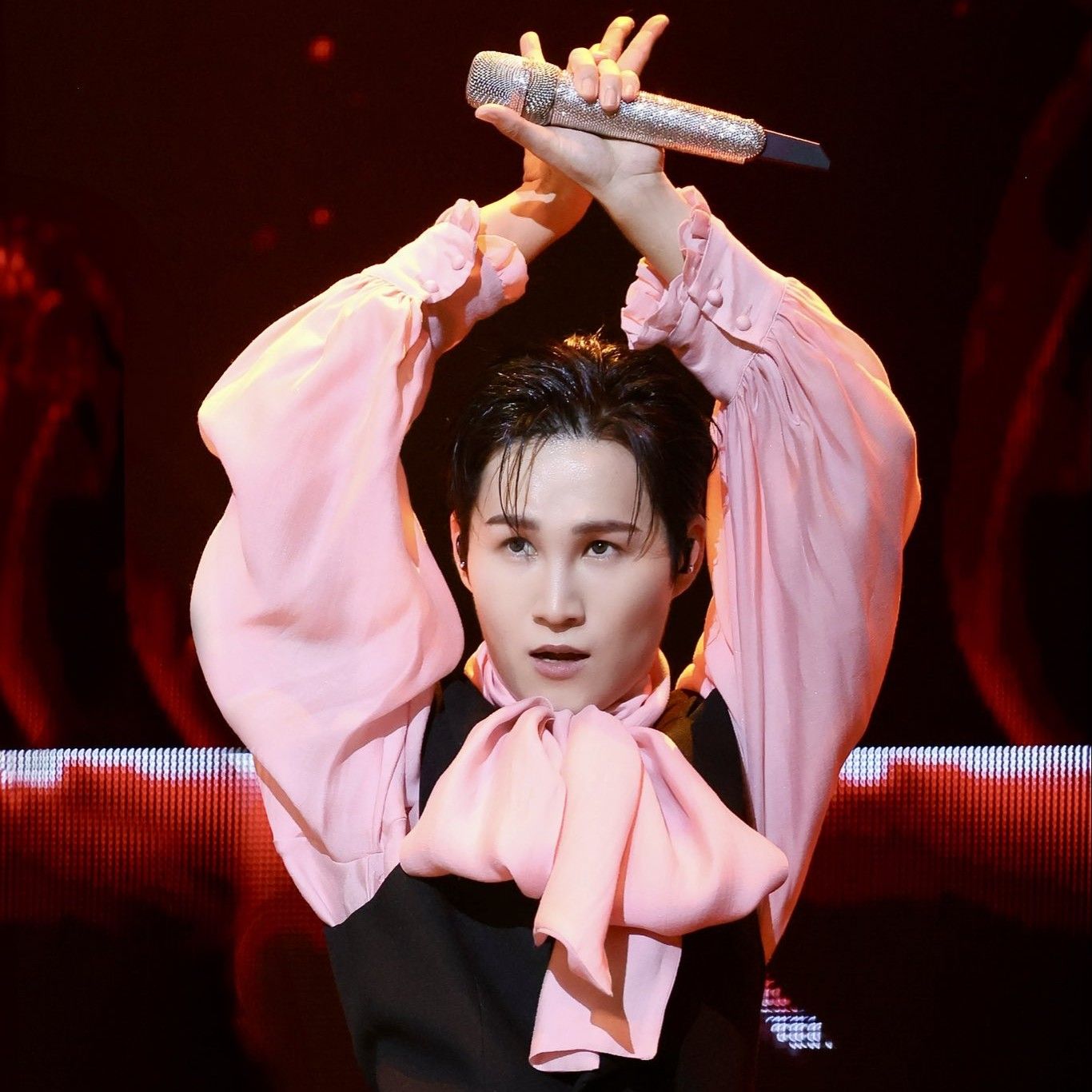 김희재의 비하인드 컷