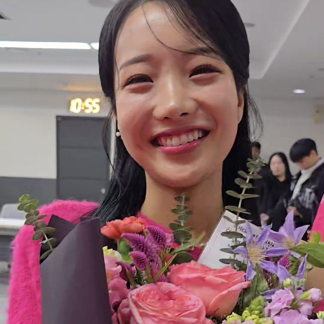 A moment captured by a fan of Kim Soyeon (2004)