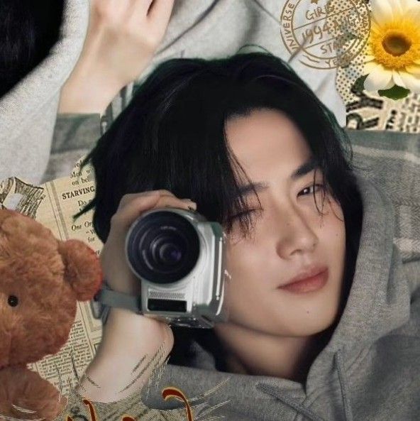 A moment captured by a fan of Suho